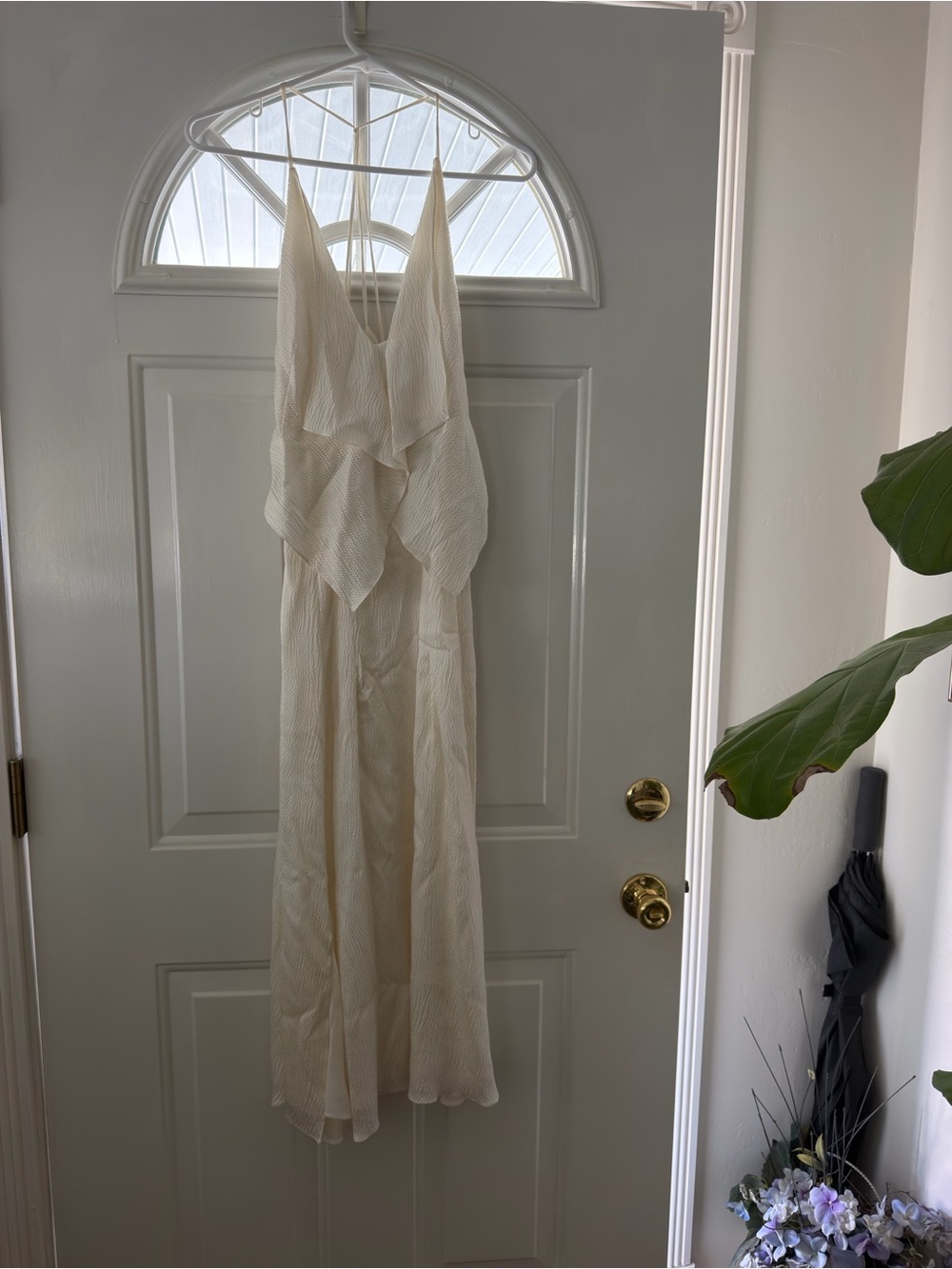 Elegant Spaghetti Strap Midi Dress
